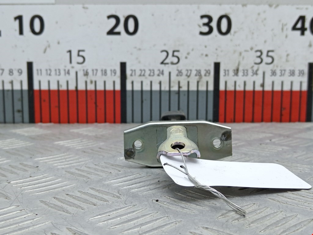 Ограничитель открывания двери TOYOTA Prius III XW30 2009-2015