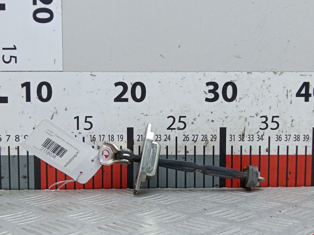 Ограничитель открывания двери TOYOTA Prius III XW30 2009-2015