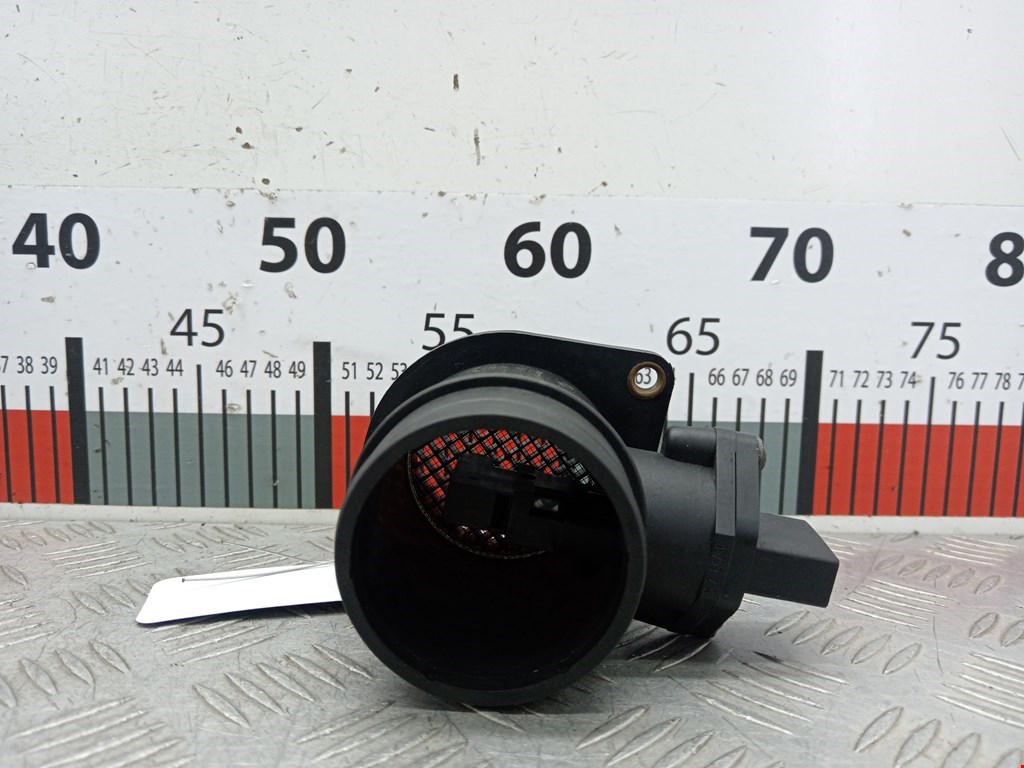 Расходомер воздуха (массметр, датчик ДМРВ) VOLKSWAGEN Sharan 1995-2010