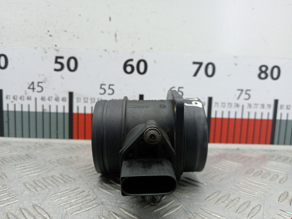 Расходомер воздуха (массметр, датчик ДМРВ) VOLKSWAGEN Sharan 1995-2010