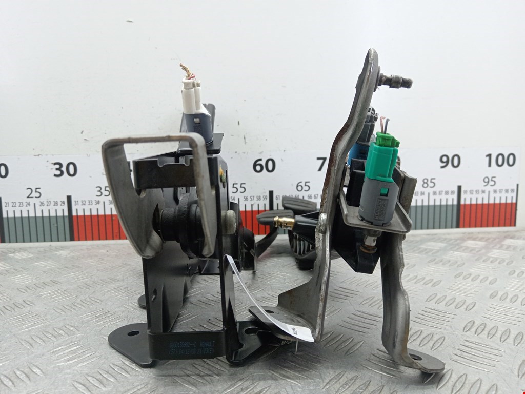 Блок педалей (педальный узел) RENAULT Megane II 2002-2009