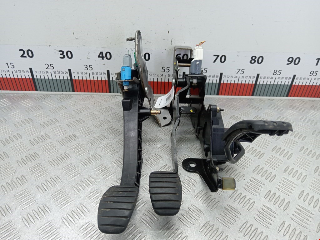 Блок педалей (педальный узел) RENAULT Megane II 2002-2009