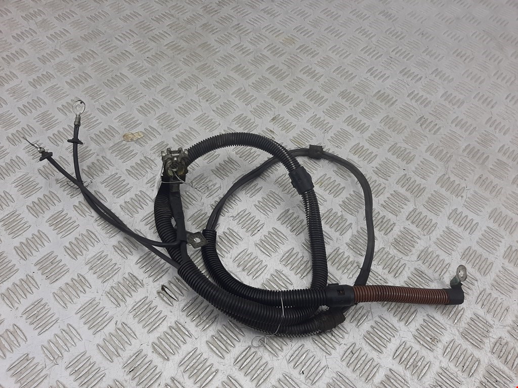 Клемма аккумулятора (плюс) + PEUGEOT 206 1998-2012