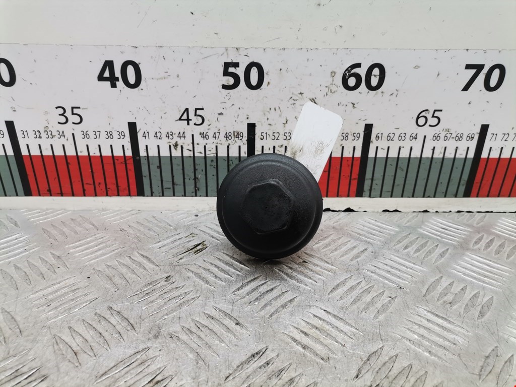 Крышка масляного фильтра VOLKSWAGEN Polo III 1994-2001