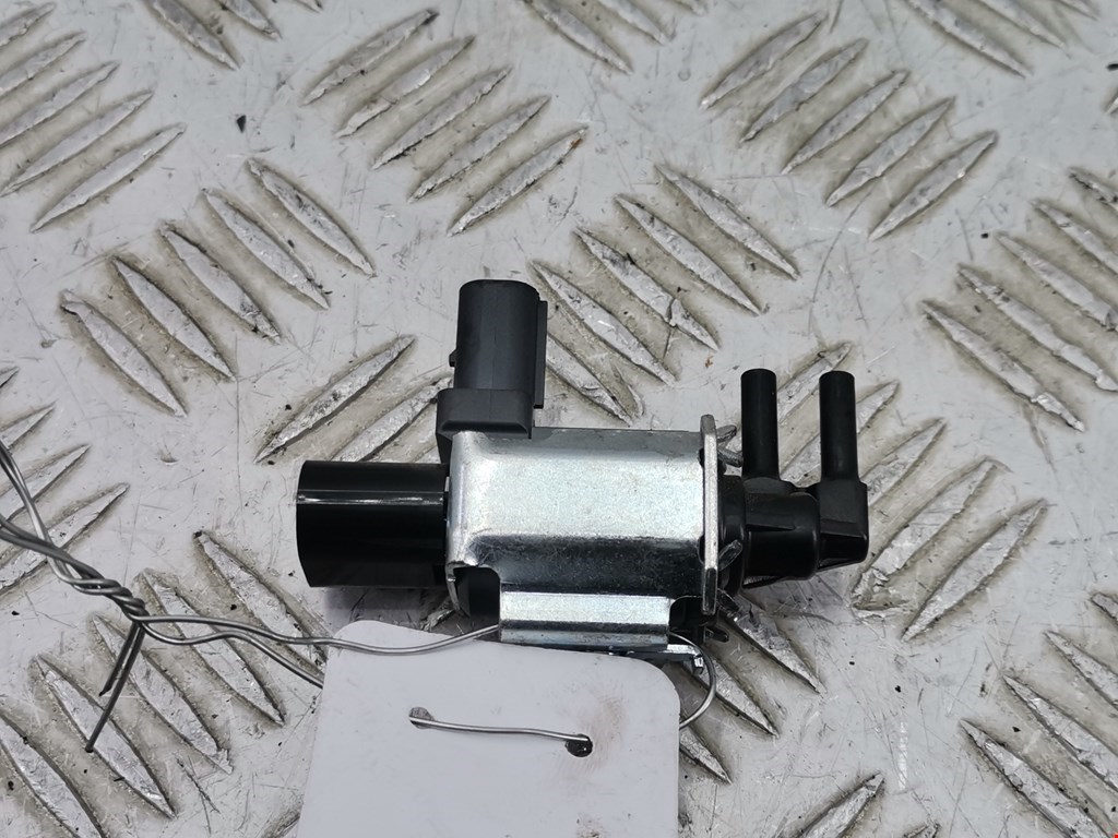 Клапан воздушного фильтра Ford C-MAX 1 (2003-2010)