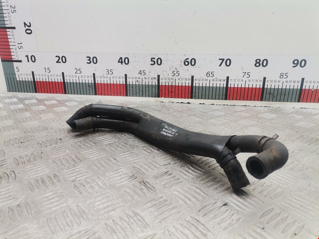 Патрубок VOLKSWAGEN Polo III 1994-2001