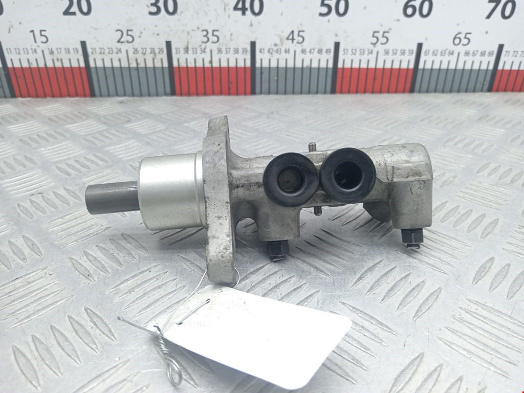 Цилиндр тормозной главный VOLKSWAGEN Bora 1998-2005