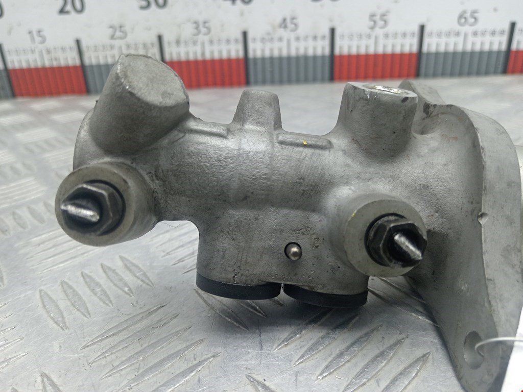 Цилиндр тормозной главный VOLKSWAGEN Bora 1998-2005