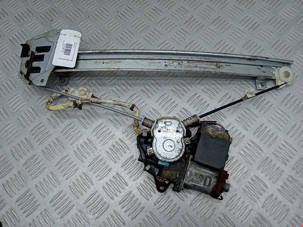 Стеклоподъемник задний правый MITSUBISHI Galant VIII 1996-2006