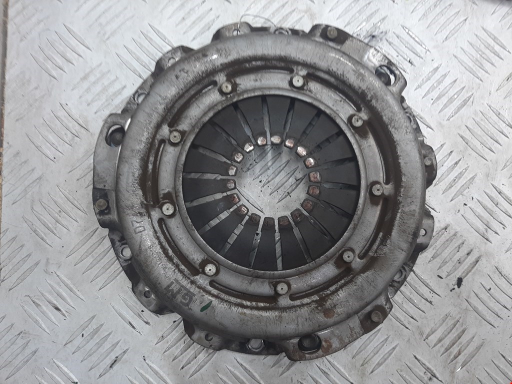 Маховик (демпфер сцепления) OPEL Corsa C 2000-2006