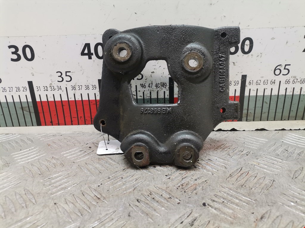 Кронштейн кондиционера MITSUBISHI Carisma 1995-1999