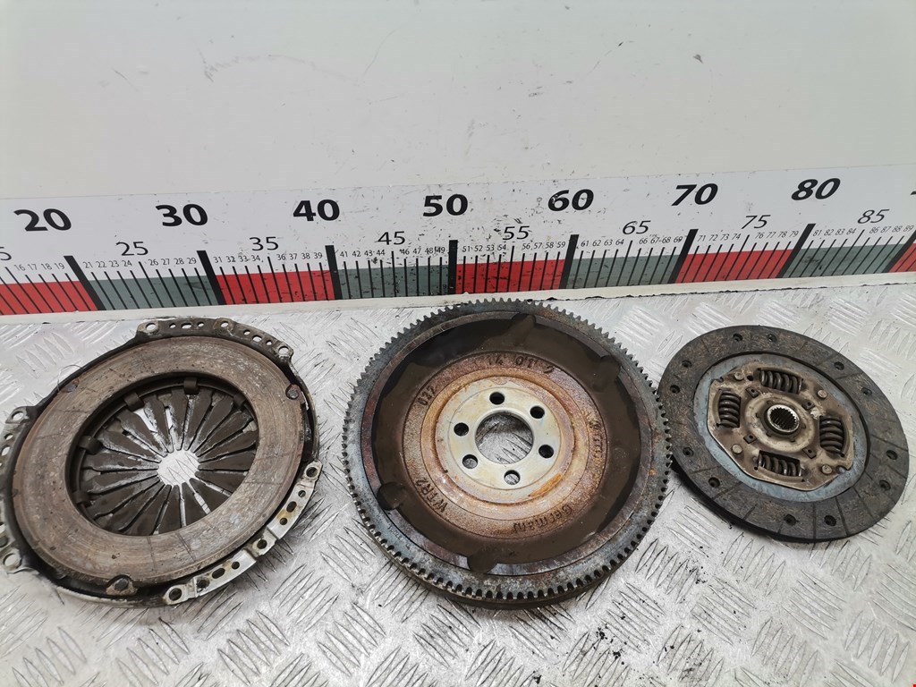 Маховик (демпфер сцепления) VOLKSWAGEN Lupo 1999-2005