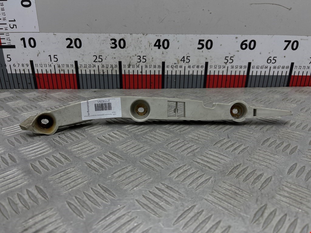 Кронштейн (крепление) переднего бампера левый Ford C-MAX 1 (2003-2010)