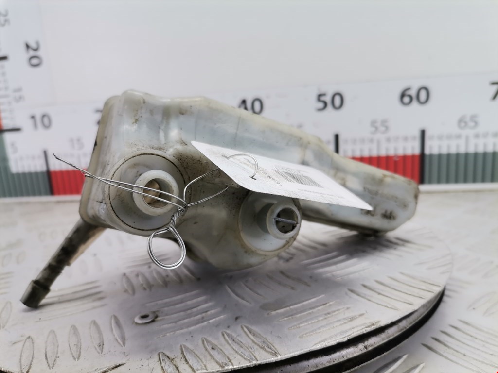 Бачок главного тормозного цилиндра VOLKSWAGEN Passat CC 2008-2017