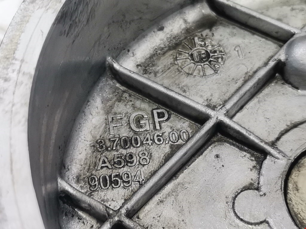 Крышка двигателя передняя OPEL Corsa C 2000-2006