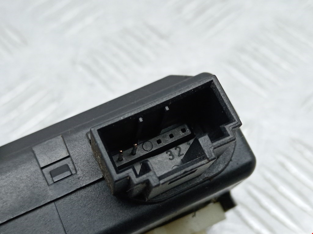 Моторчик заслонки печки OPEL Zafira B 2005-2012