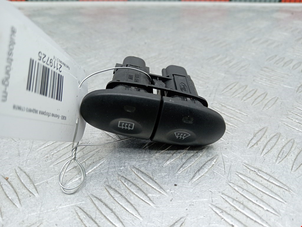 Кнопка подогрева (обогрева) заднего стекла Ford Mondeo 2 (1996-2002)