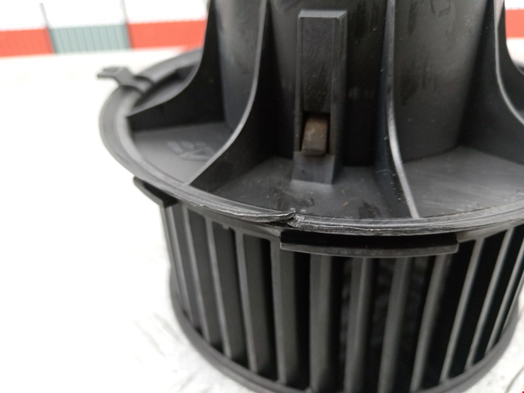 Моторчик (мотор) отопителя салона VOLKSWAGEN Sharan 1995-2010