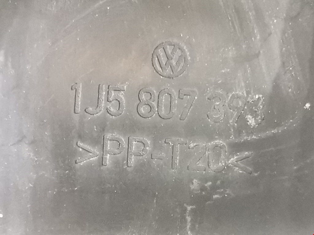 Кронштейн заднего бампера левый правый VOLKSWAGEN Bora 1998-2005