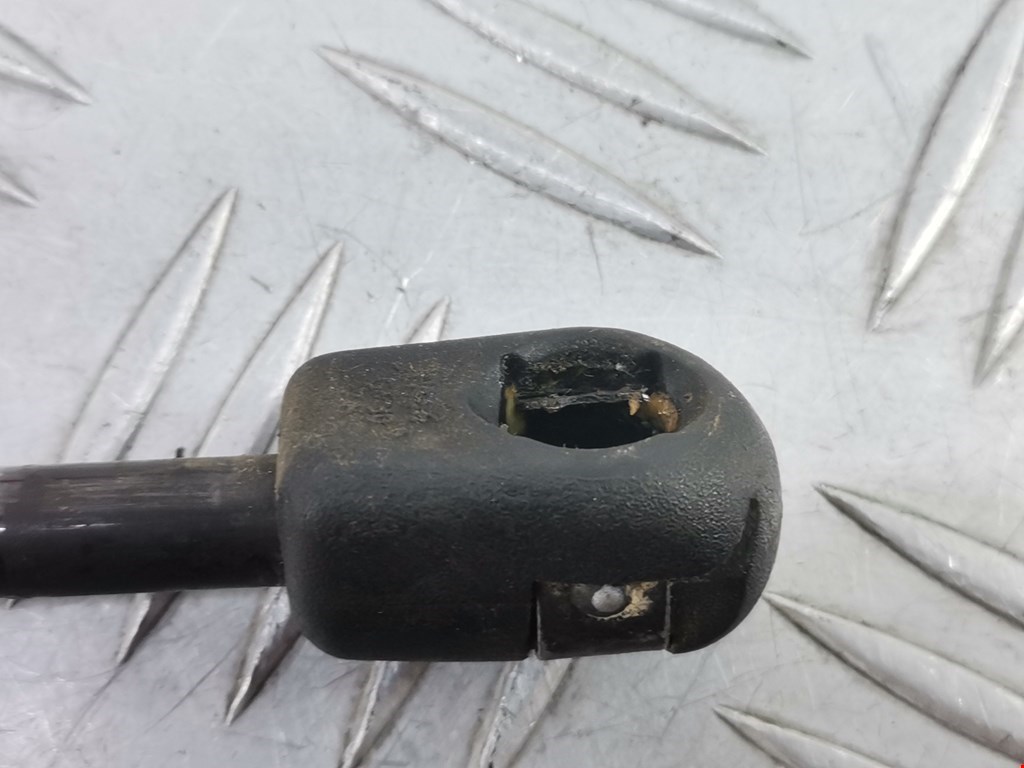 Амортизатор крышки (двери) багажника HONDA CR-V II 2002-2007