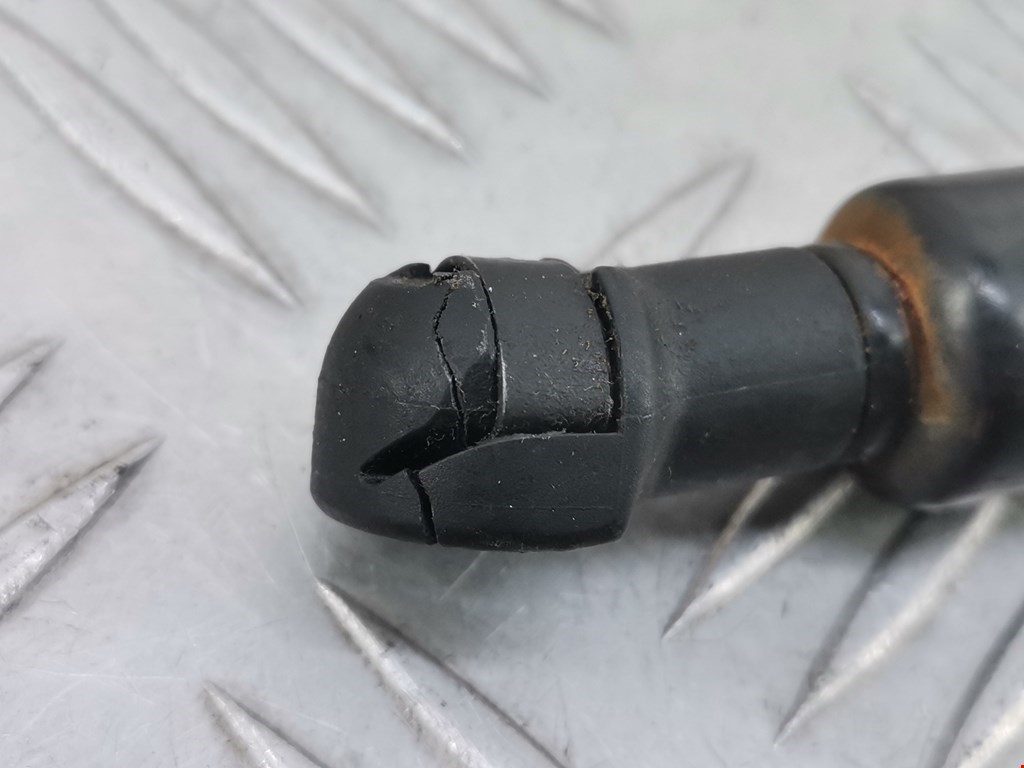 Амортизатор крышки (двери) багажника HONDA CR-V II 2002-2007