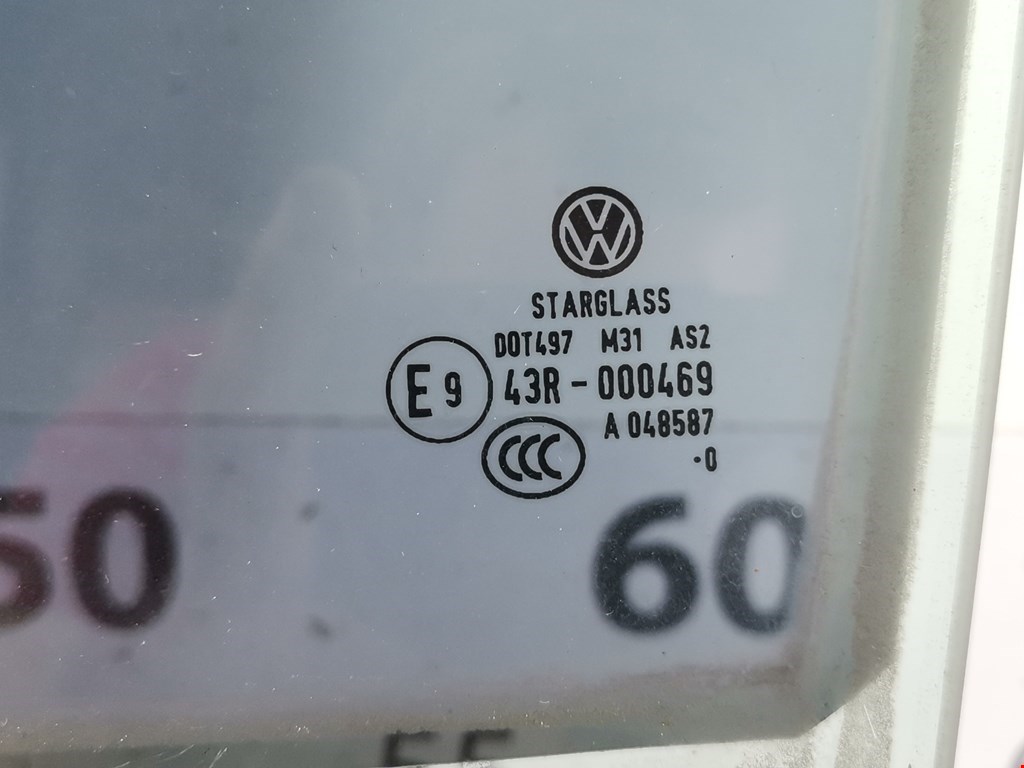 Стекло двери заднее левое VOLKSWAGEN Golf VI 2009-2012