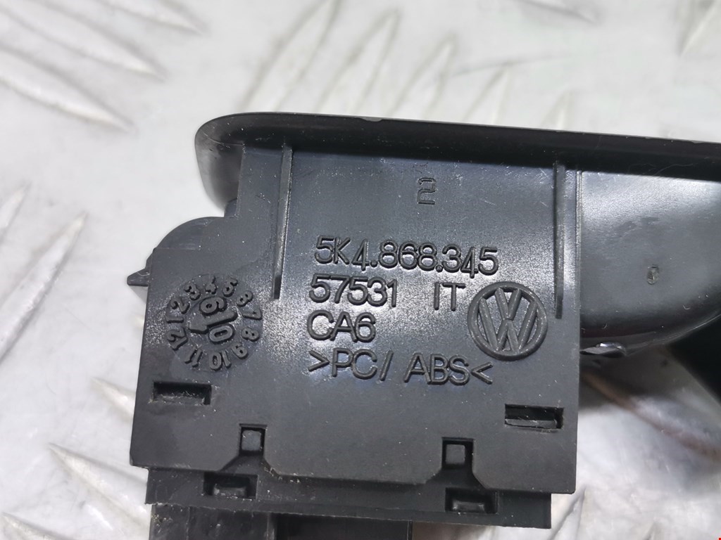 Кнопка стеклоподъемника VOLKSWAGEN Golf VI 2009-2012