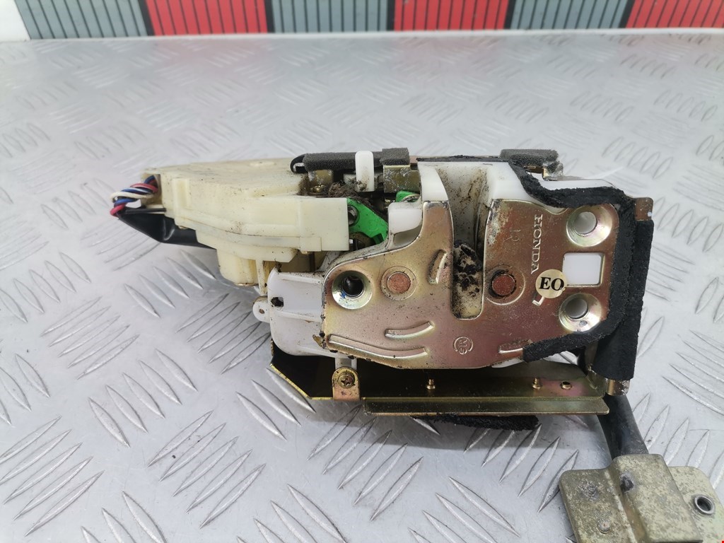 Замок двери задней правой HONDA CR-V II 2002-2007