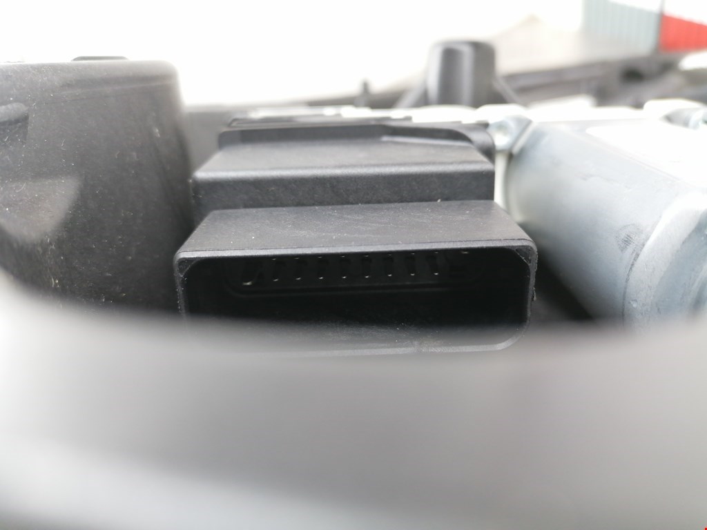 Стеклоподъемник задний левый VOLKSWAGEN Golf VI 2009-2012