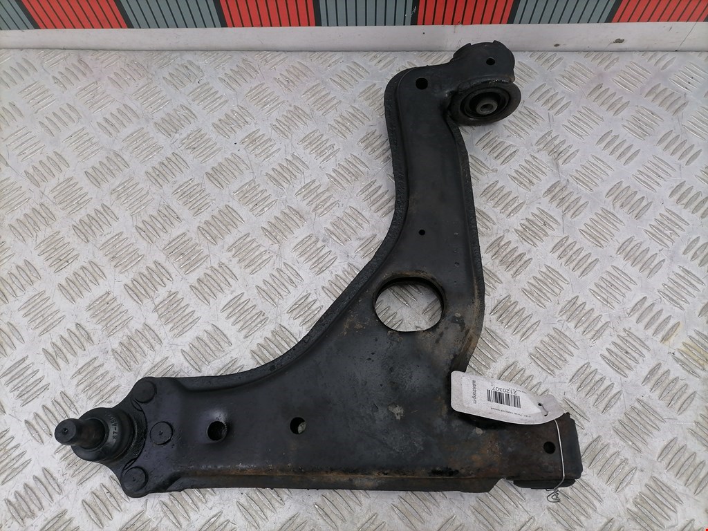 Рычаг передний правый OPEL Astra H/Family 2004-2015