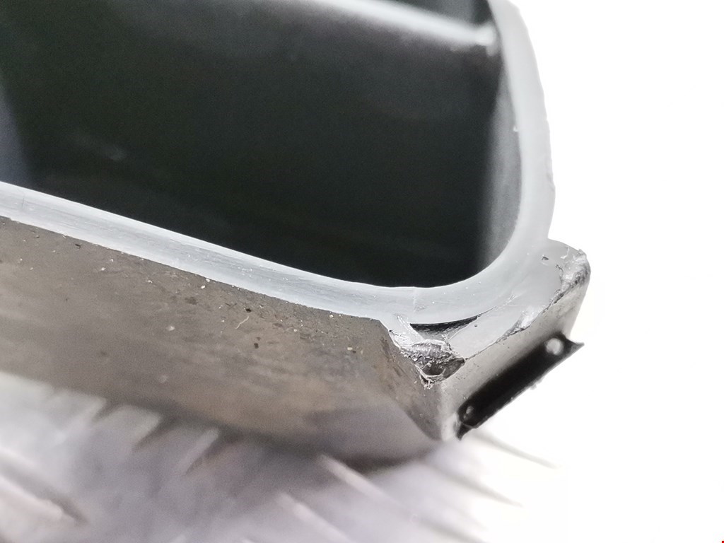 Решетка в бампер VOLVO V70 II 2000-2007