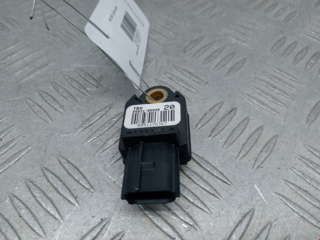 Датчик AIR BAG (подушек безопасности) TOYOTA Avensis 2009-2015