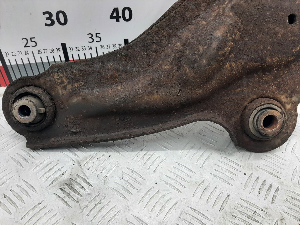 Рычаг передний правый OPEL Vivaro A 2001-2014