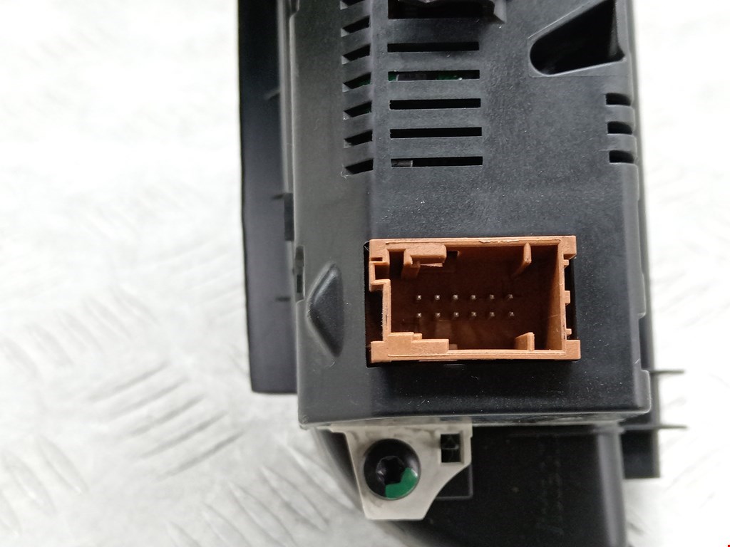 Дисплей информационный (компьютера) TOYOTA ProAce 2013-2016