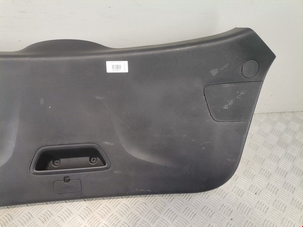 Обшивка крышки багажника HYUNDAI i40 2011-2019