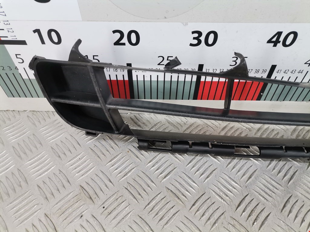 Решетка в бампер VOLVO V70 II 2000-2007