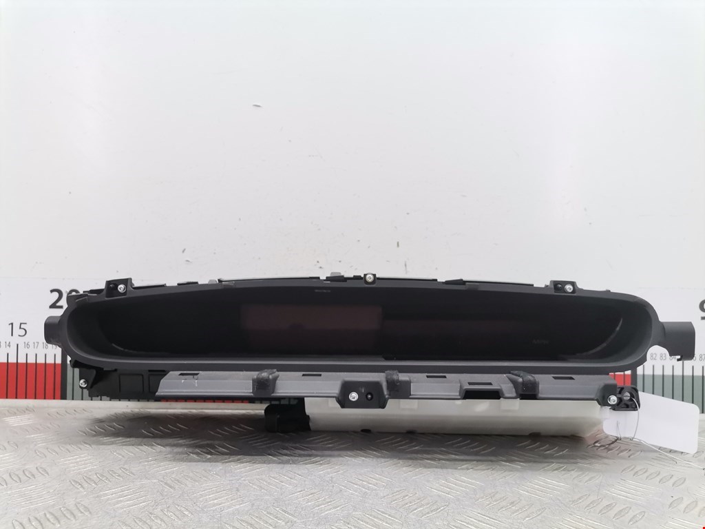 Панель приборов (щиток) TOYOTA Prius III XW30 2009-2015