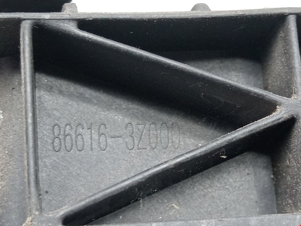 Кронштейн заднего бампера левый правый HYUNDAI i40 2011-2019