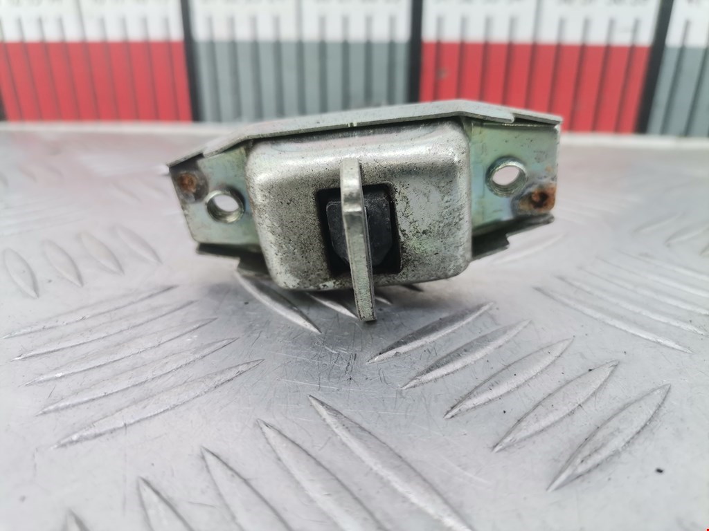 Ограничитель открывания двери TOYOTA Prius III XW30 2009-2015