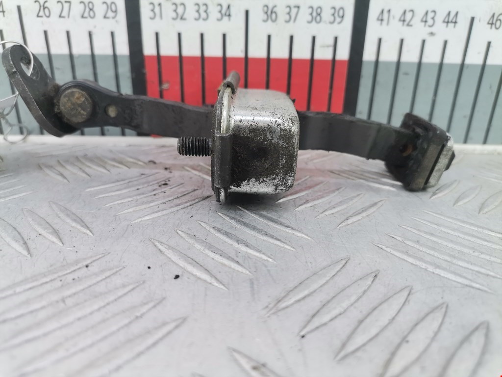 Ограничитель открывания двери HYUNDAI ix35 2010-2015