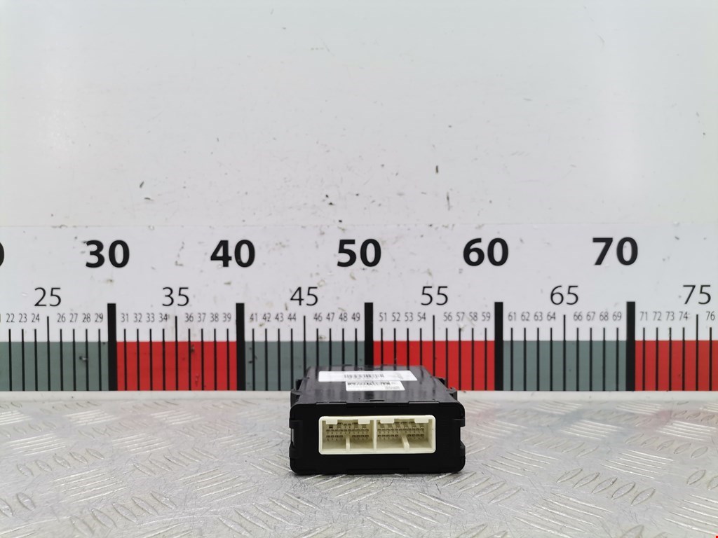 Блок управления АКПП TOYOTA Prius III XW30 2009-2015