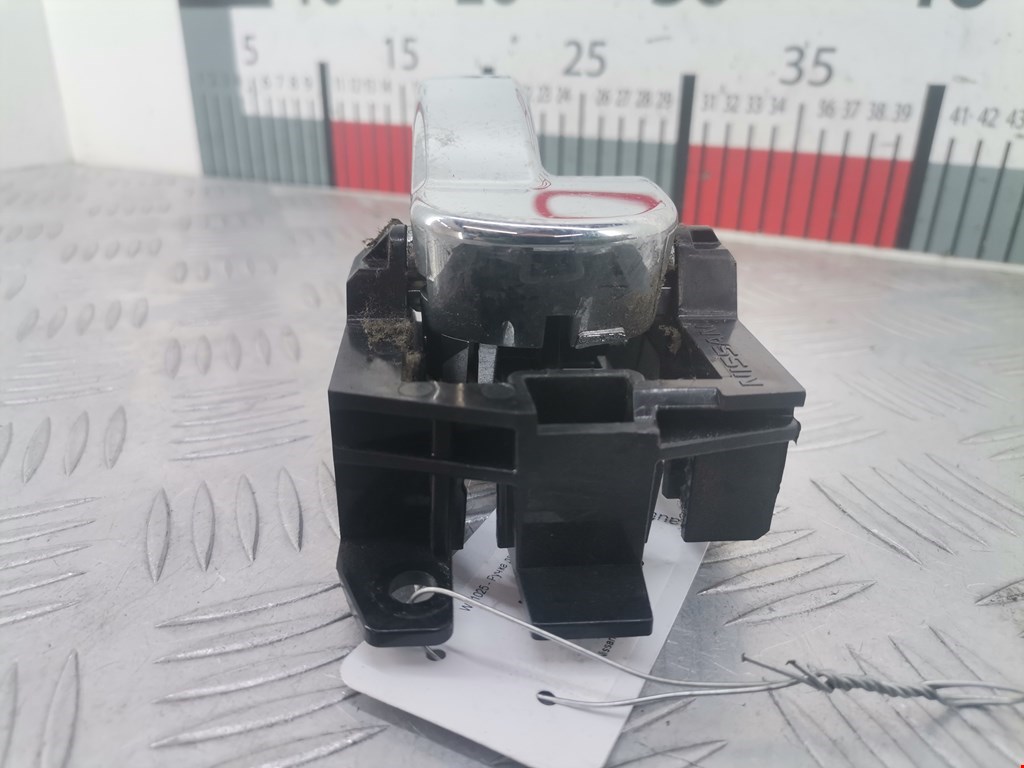 Ручка дверная задняя внутренняя правая NISSAN Qashqai J10 2006-2013