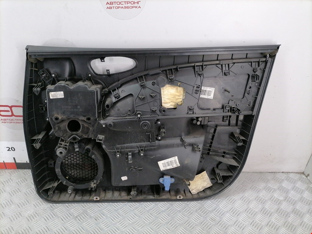 Обшивка двери передняя левая SEAT Leon 2005-2012