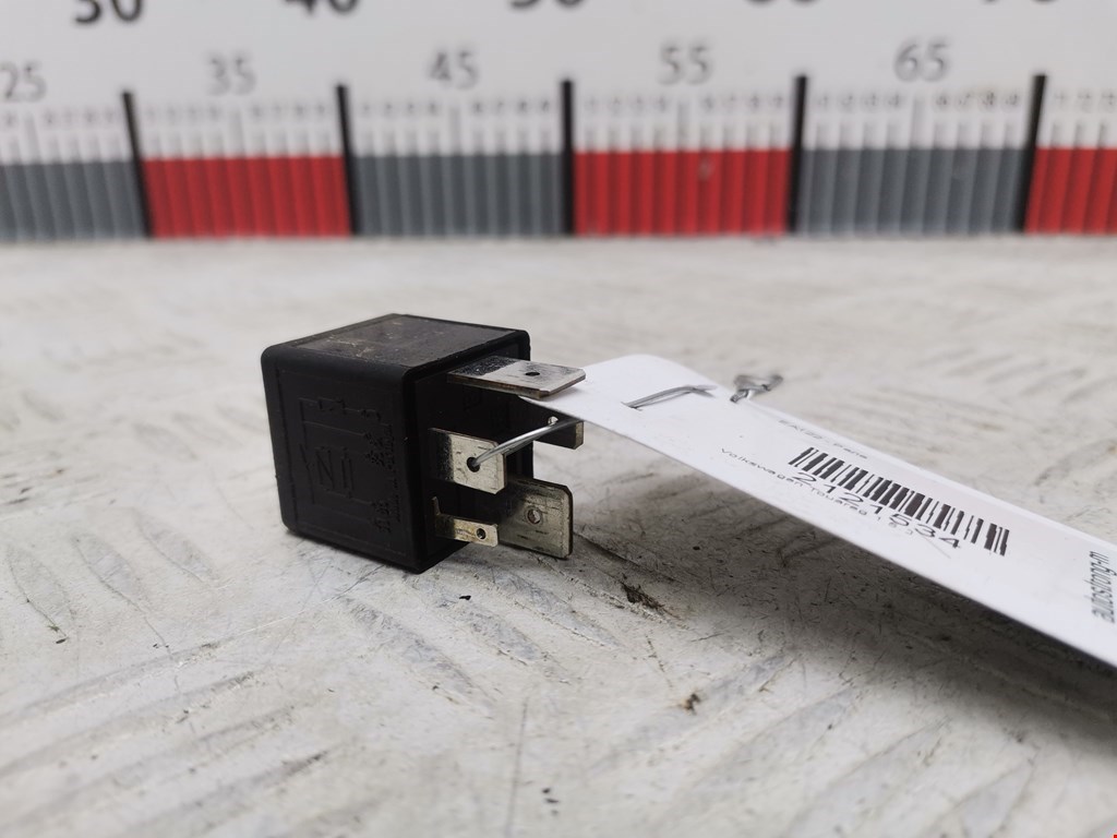 Реле VOLKSWAGEN Touareg 2002-2010