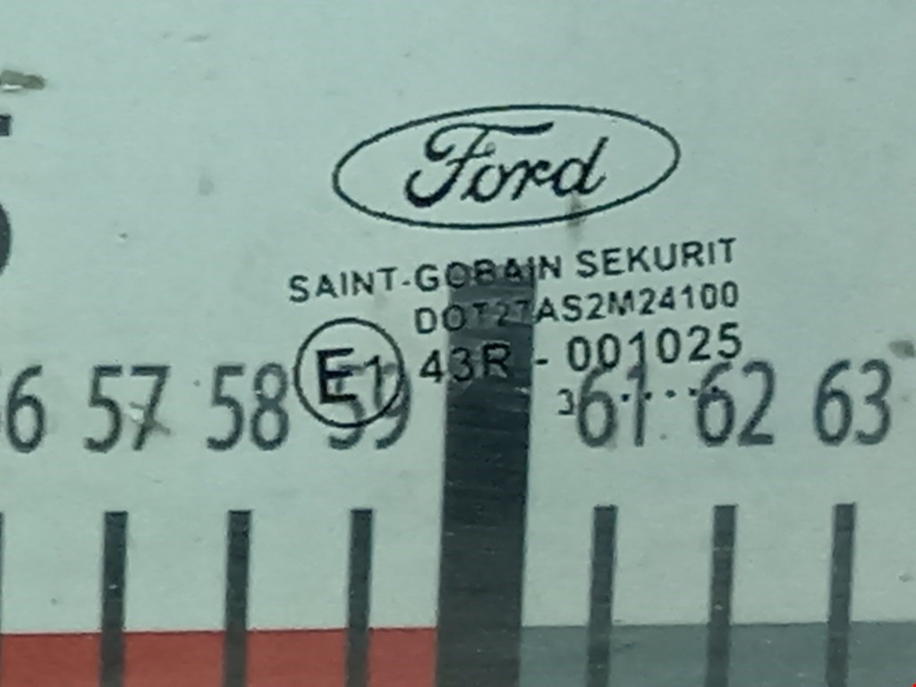 Стекло кузовное глухое правое FORD C-MAX 2003-2010