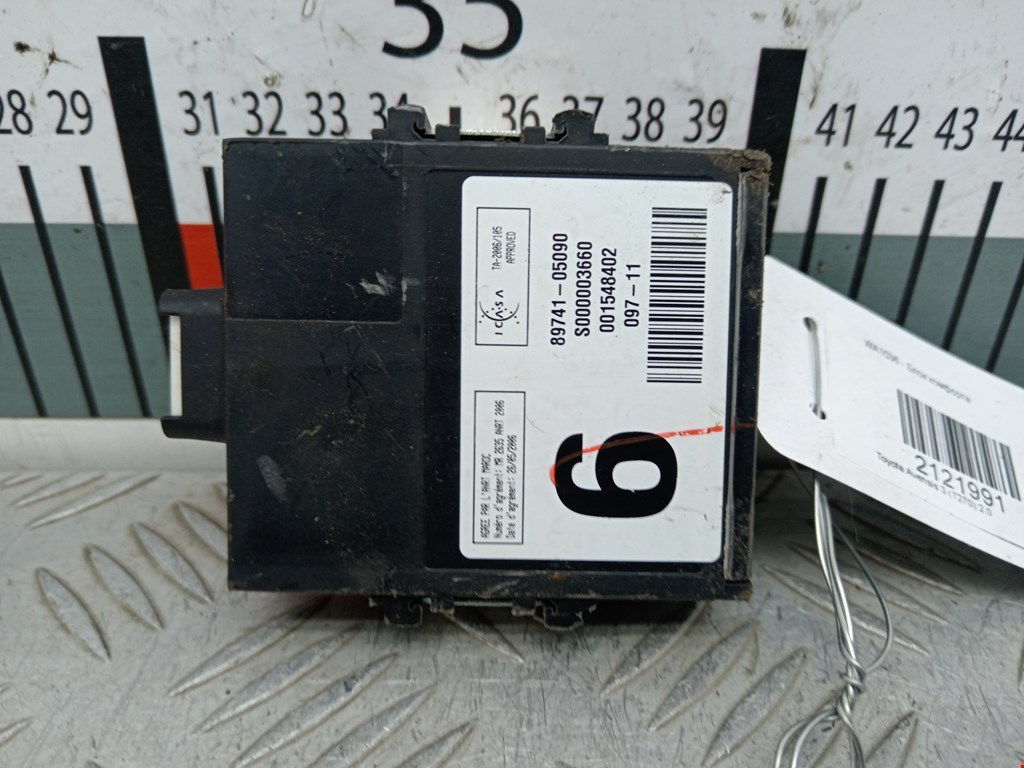 Блок управления центральным замком TOYOTA Avensis 2009-2015