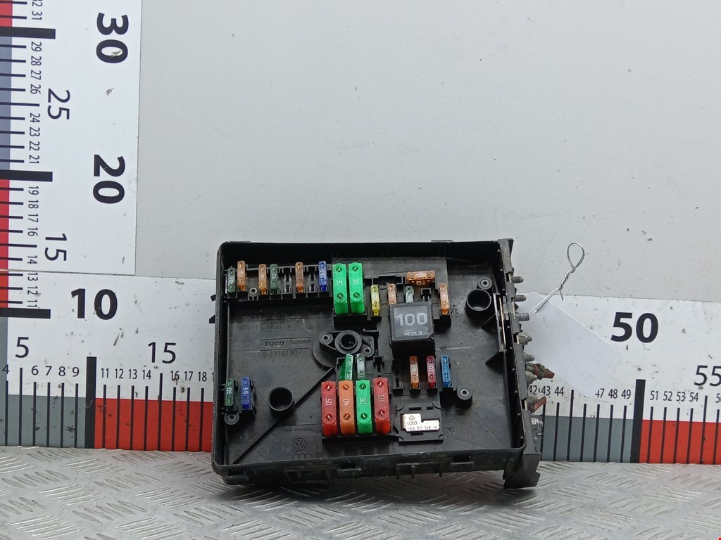 Датчик уровня в бачок омывателя VOLKSWAGEN Touran 2003-2010