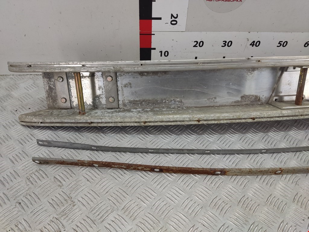 Усилитель заднего бампера (задний) SAAB 9000 1984-1991