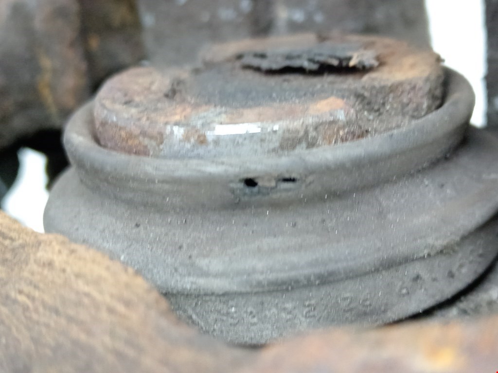 Суппорт задний правый PEUGEOT 307 2001-2008