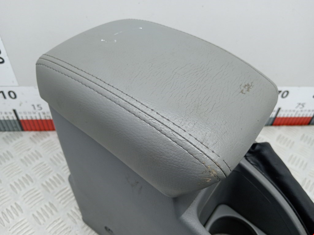 Подлокотник в салон DAEWOO Nubira 2003-2007